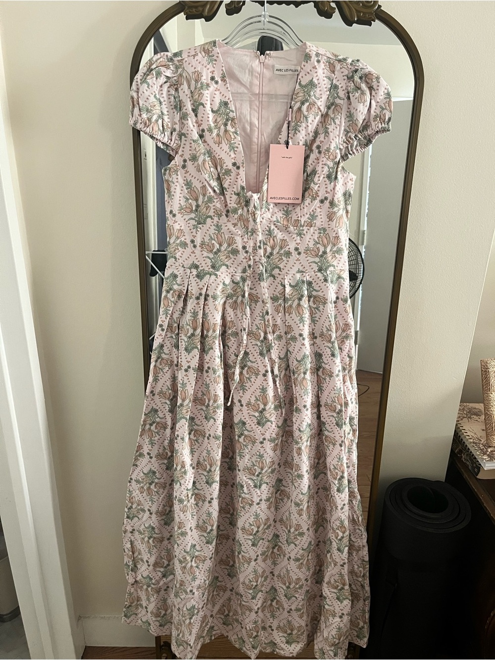 AVEC LES FILLES tulip dress NWT